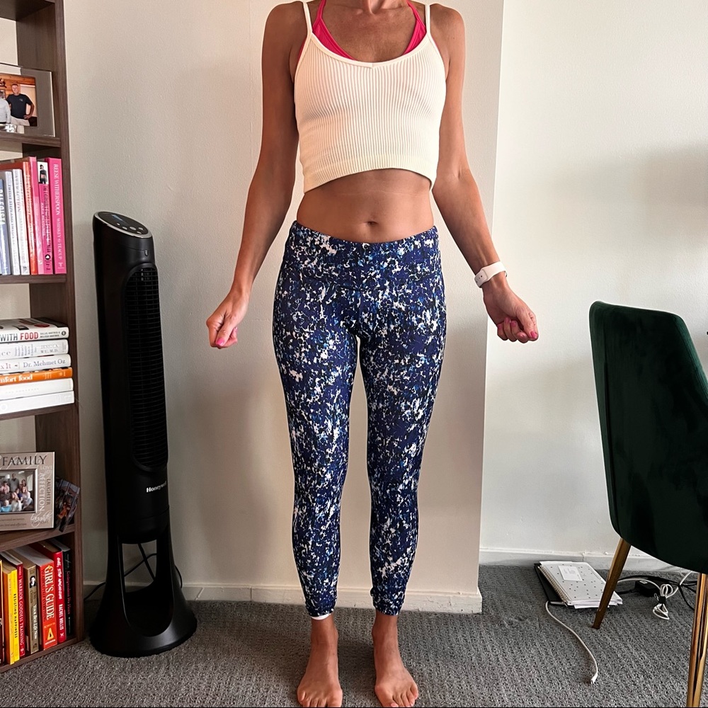 Stretchy lightweight leggings